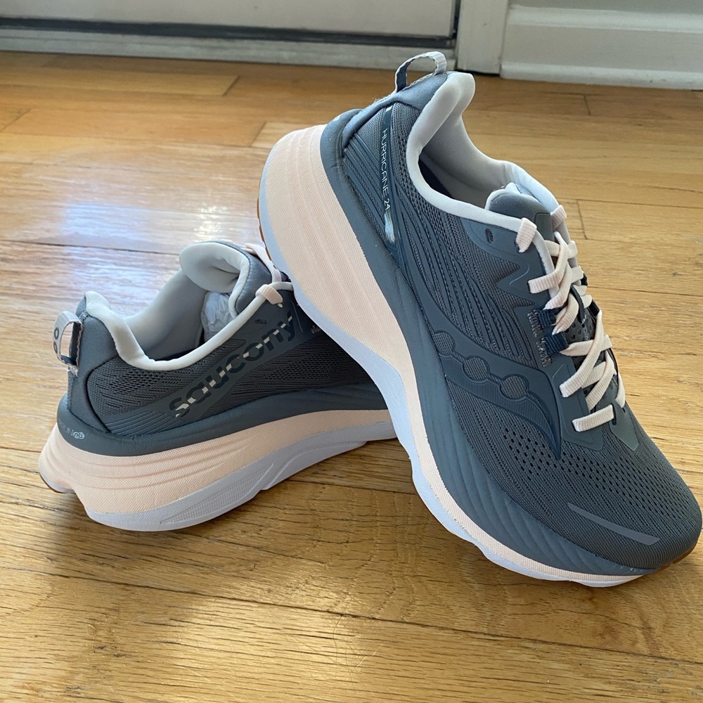 Saucony Hurricane 24 Women's Running Shoes